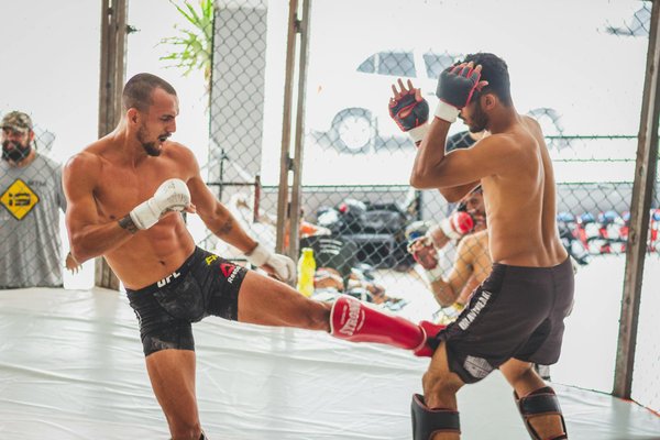 Des Stars du Football Propulsées en Maîtres du Coaching : Un Parcours Inspirant